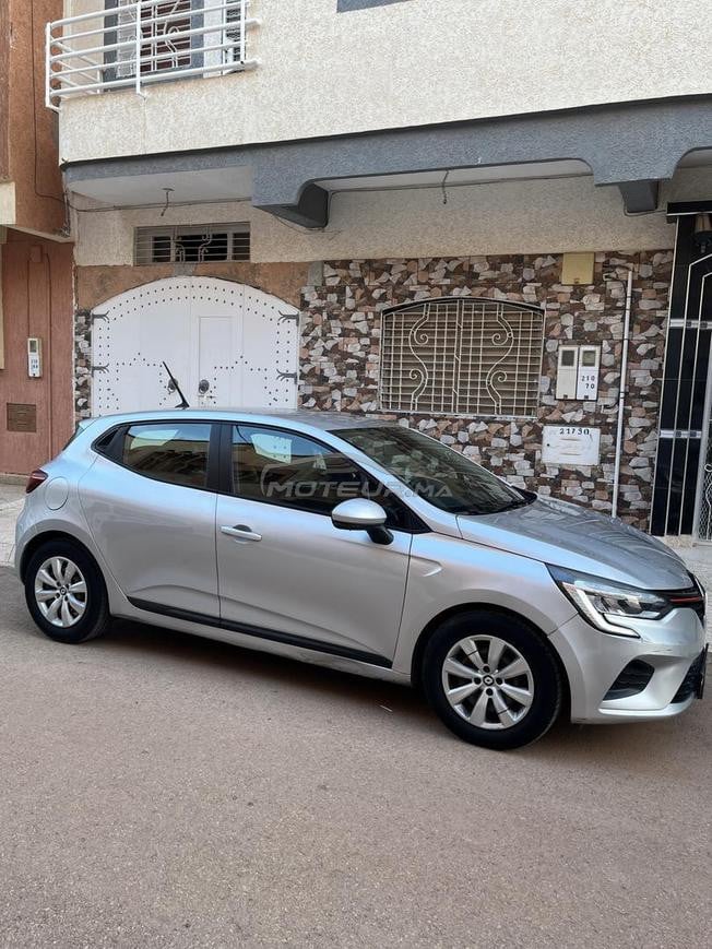 clio 5 2021 comme neuve