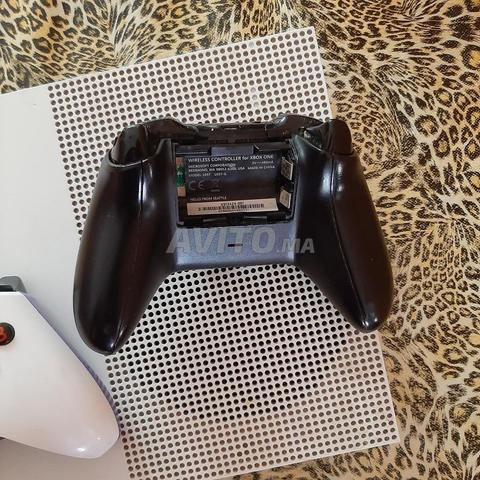 Xbox One S - 2