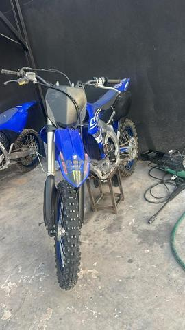Moto cross Yamaha 450 - 2