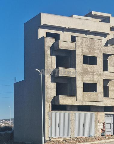 منزل شبه مكتمل - 2
