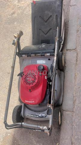 2 tondeuses Honda - 2