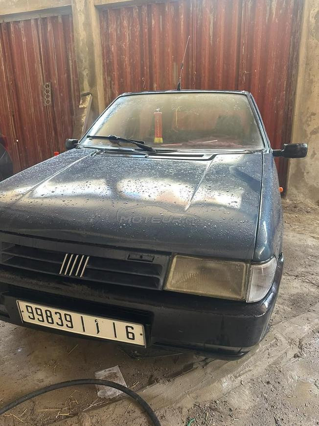 je met Fiat Uno essence mod 1996 avendre