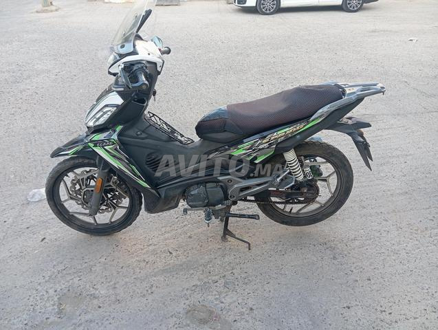 Moto bécane en très bon état - 2