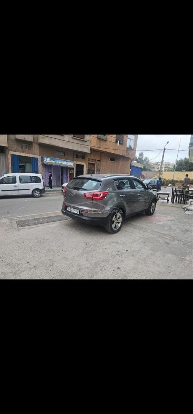 سيارة kia sportage 2011