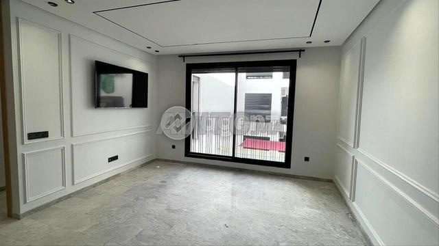 CMN-MA-2551 - Appartement à louer à Bd Abdelmoumen