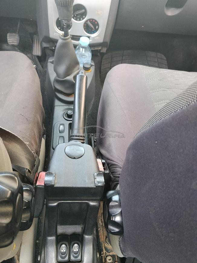 salut .la voiture bn état 