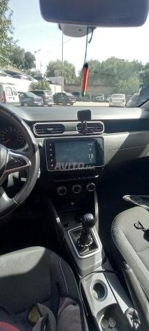 Dacia Duster Diesel Manuelle 2023 à Fès - 2