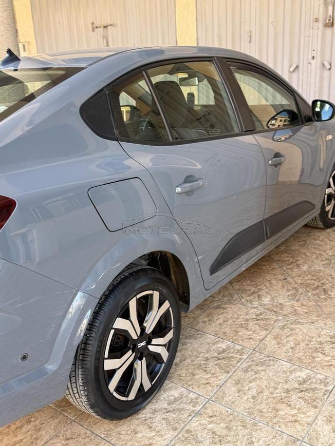 dacia Logan sans add bleu