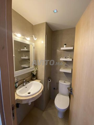 Joli appartement pieds dans l’eau et piscine