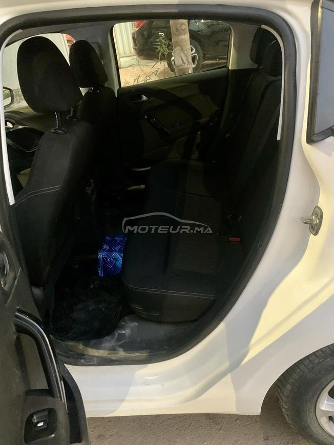 peugoet 208 3amra like