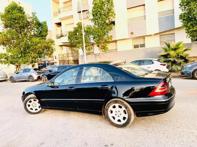 Mercedes-Benz  c220