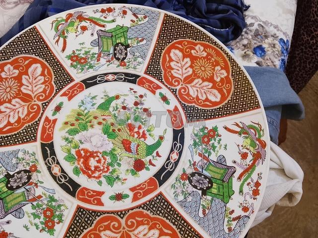 Assiette ancienne en porcelaine - 2