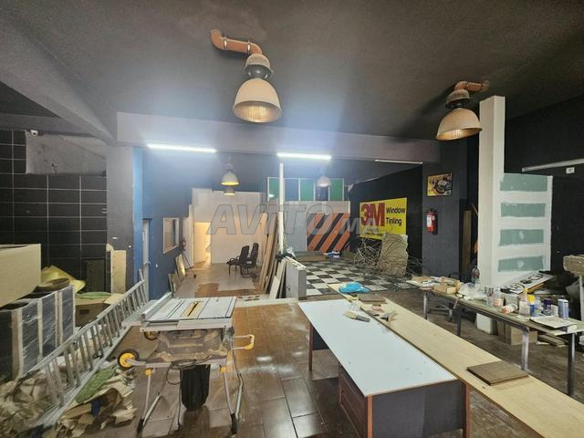 Magasin à louer à Roche Noire avec 2 rideaux - 2