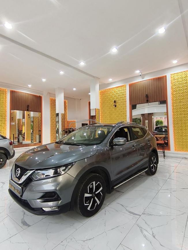 nissan Qashqai 2018 1ère main 
