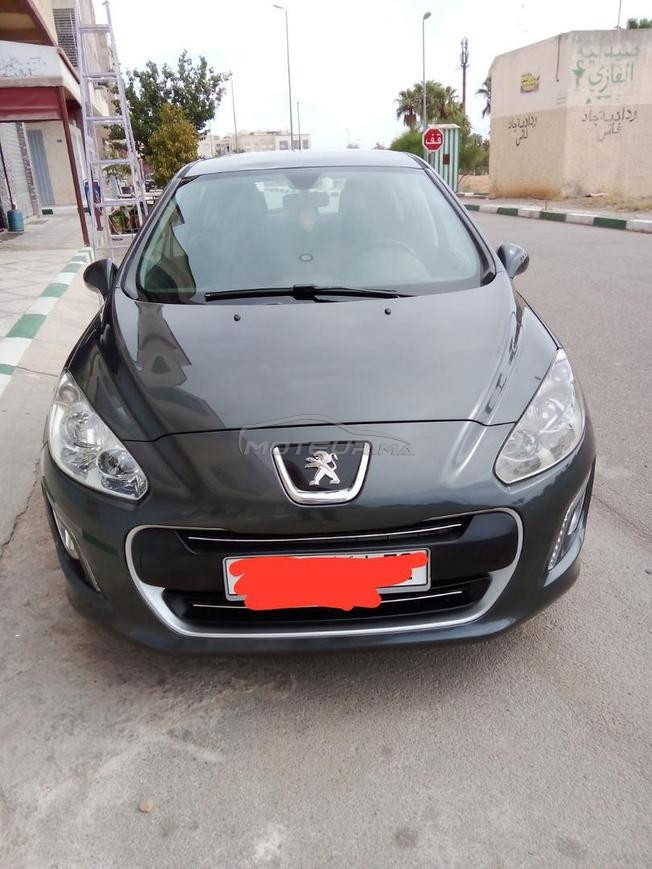je met en vente une voiture bien entretenu 