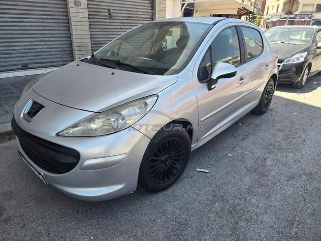 Peugeot 2O7 diesel toutes options 