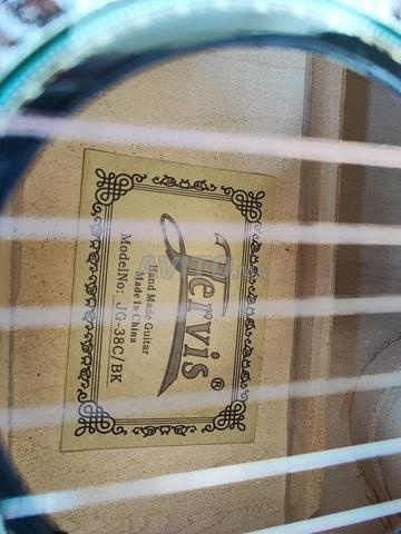 Guitare à vendre - 2