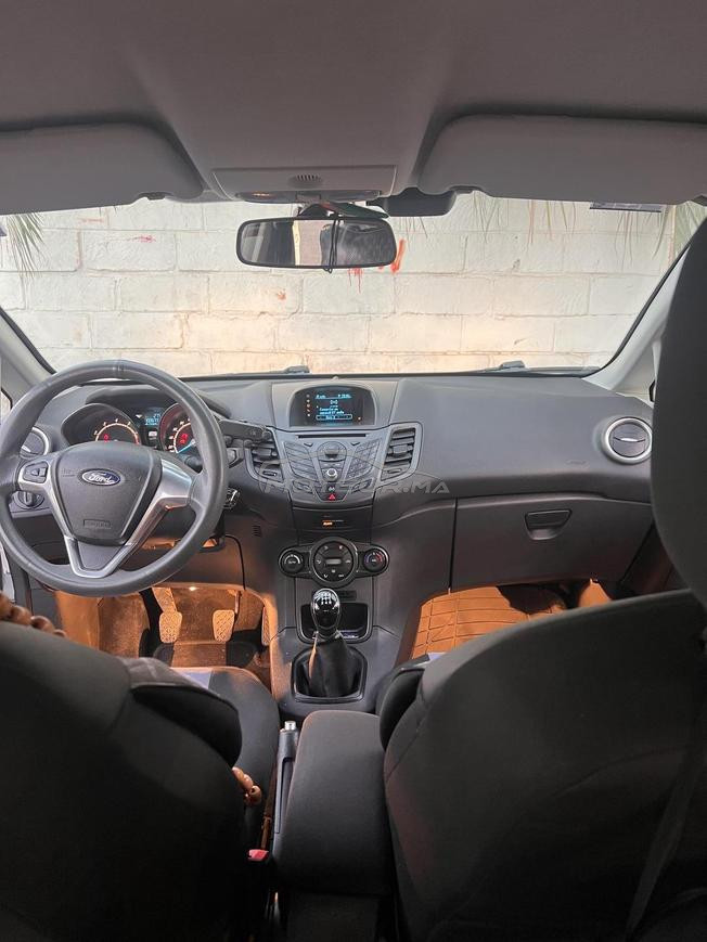ford fiesta essence 2015