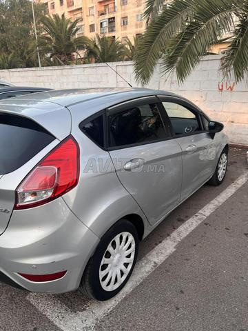 Ford Fiesta 2015 2ème main - 2