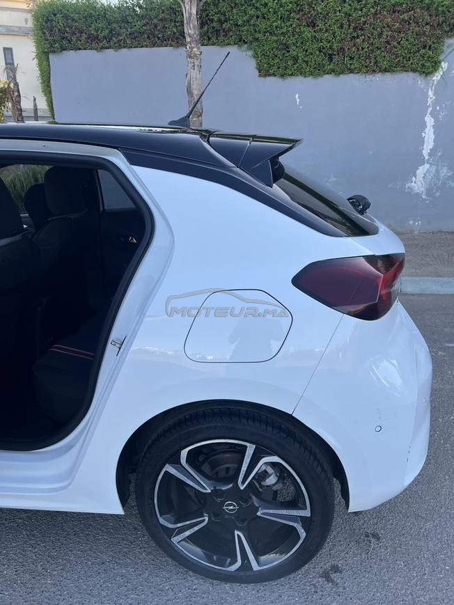 très belle voiture 