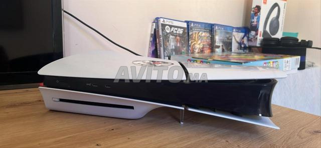 Playstation Slim 5 - 2