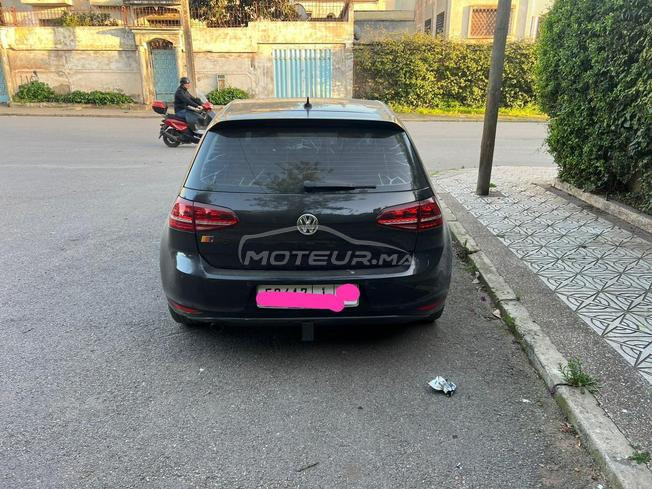 très belle voiture a vendre marque golf 7 