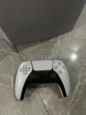 PS5 avec disque et une manette très bon état - 2