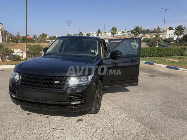 للبيع — رينج روفر فوج SDV8 V8 ديزل — 2013 - 2