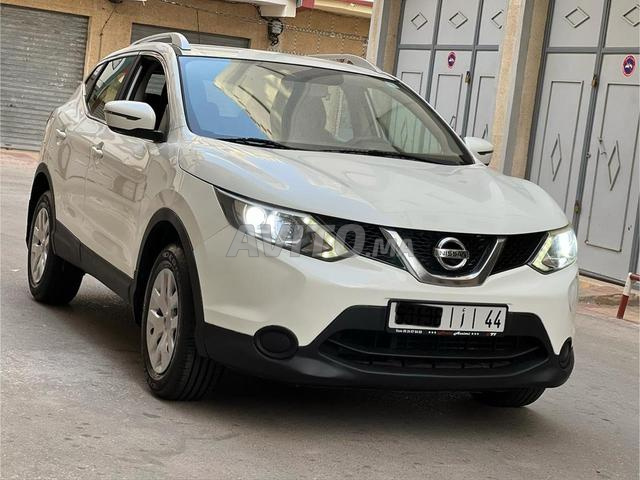 نيسان قشقاي ديزل يدوية 2015 في تطوان