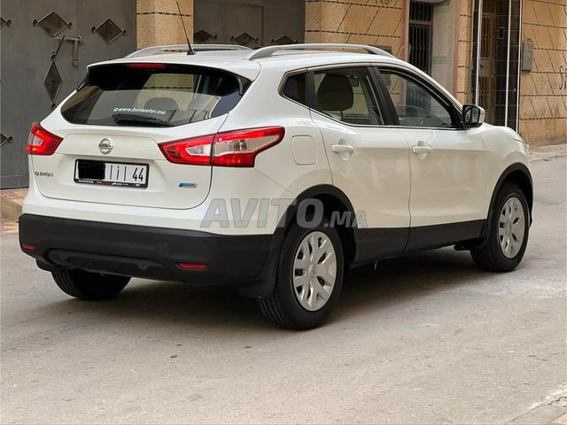 نيسان قشقاي ديزل يدوية 2015 في تطوان