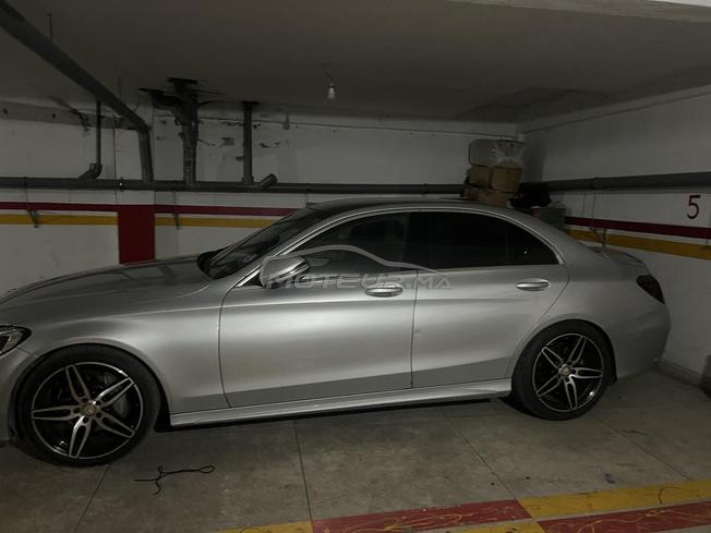 Mercedes 220 classe c en bonne état 