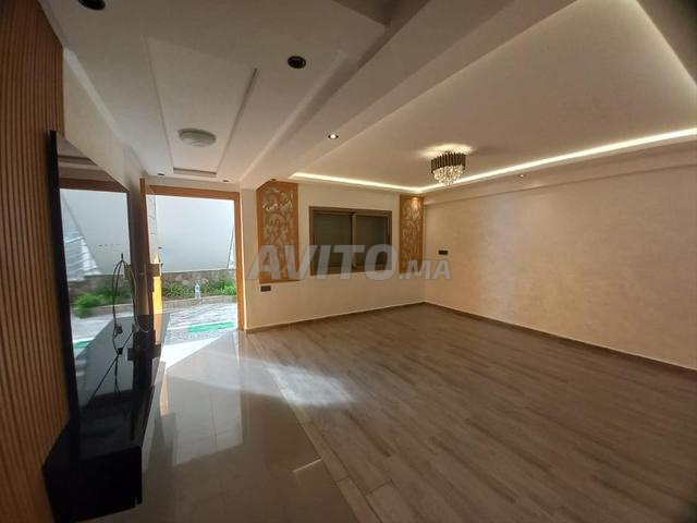 Duplex villa 300M à vendre à Bnou Badis