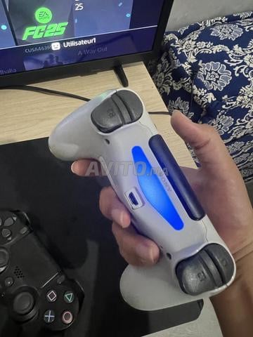 Vente de PS4 1000Go Flash à réduire - 2