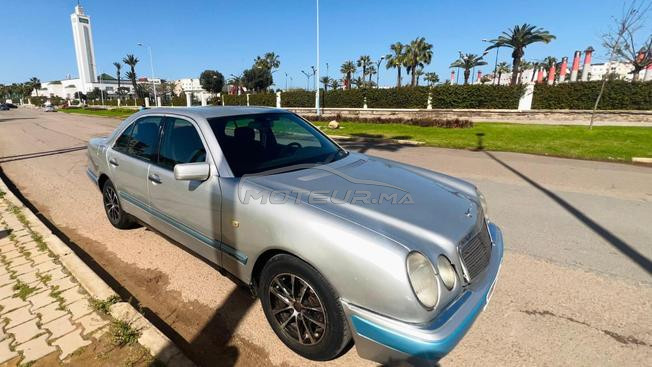 Mercedes-Benz 220 Diesel – Modèle 1997 – bon état