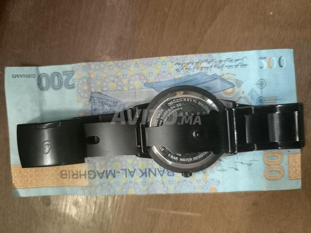 Montre Gucci G-logo/G-series noire - 2