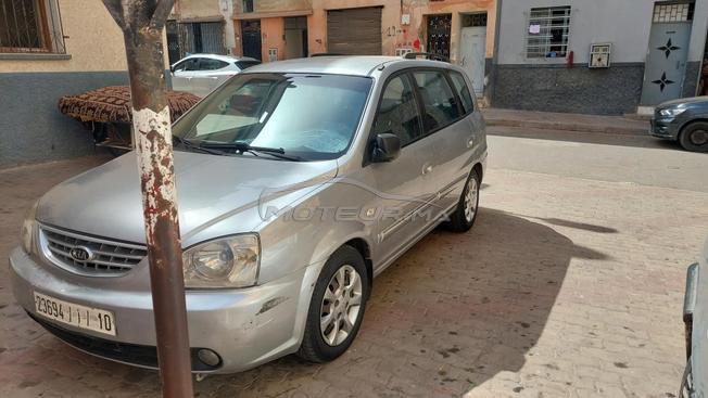 kia carens 