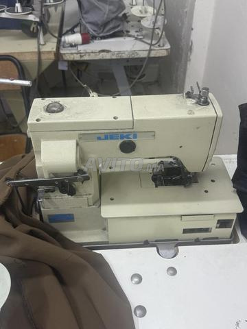 Machine à coudre - 2