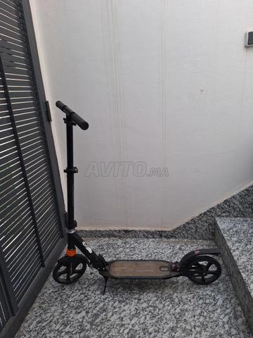 Grand trottinette normale, pas électrique