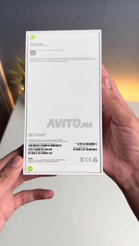 iPhone 15 Pro Max 256 Go - 2