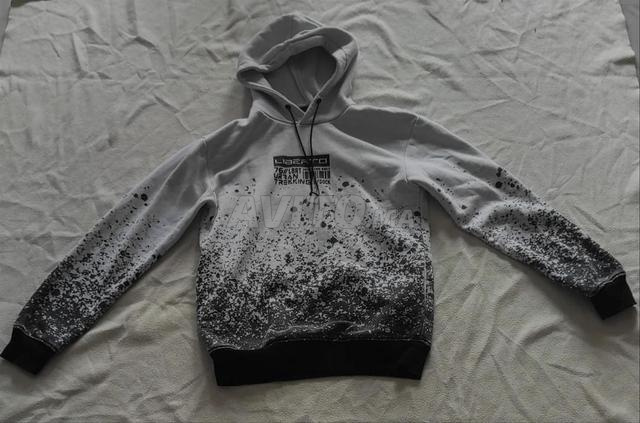 Sweat à capuche TAILLE XS