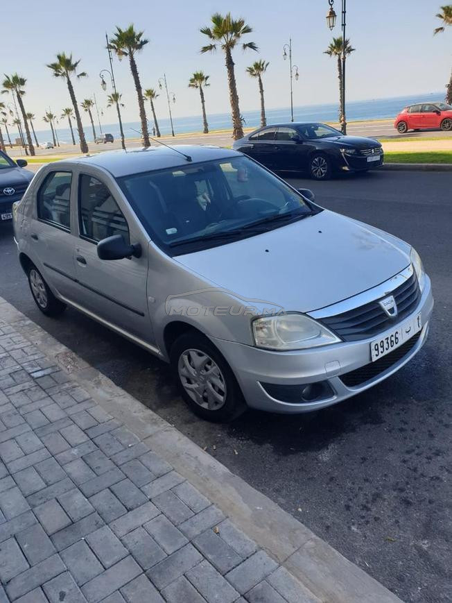 سيارة داسيا نقية