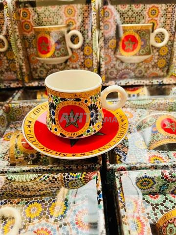 Tasses à café au design marocain authentique décorées de zellige