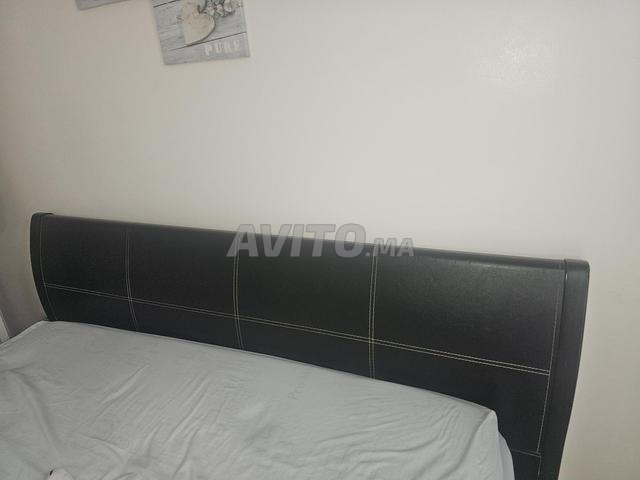Chambre à coucher en bon état - 2