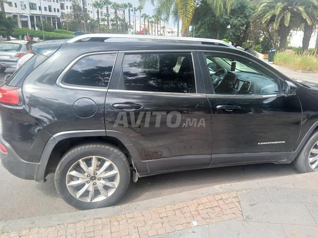 Jeep Cherokee Diesel Automatique 2015 à Rabat - 2