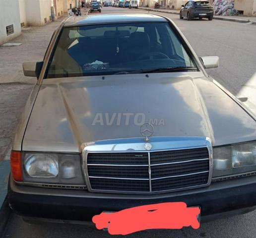 سيارة للبيع