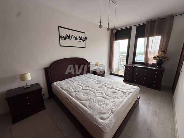 Lit double bois massif (avec/sans table et matelas) - 2