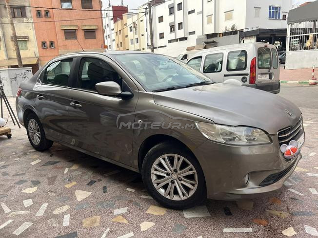 Peugeot 301 Essence  2014 première main 
