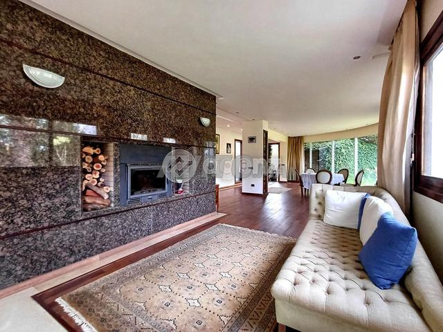 BEN-BO-1070 - Villa à vendre à Bouznika