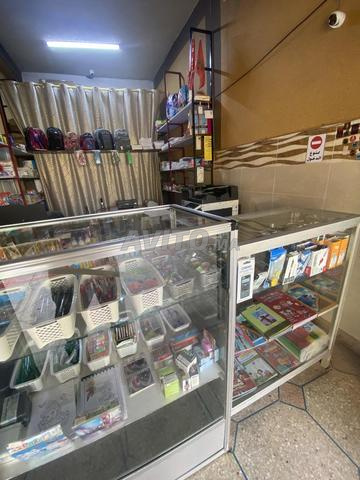 مواد وسلع خاصة بالمكتبة - 2