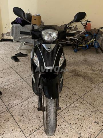 Scooter SYM 125 - 2